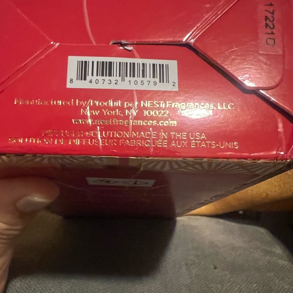 NEST Fragrances Sugar Cookie Reed Diffuser - Picture 5 of 6